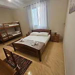 Rooms For Rent